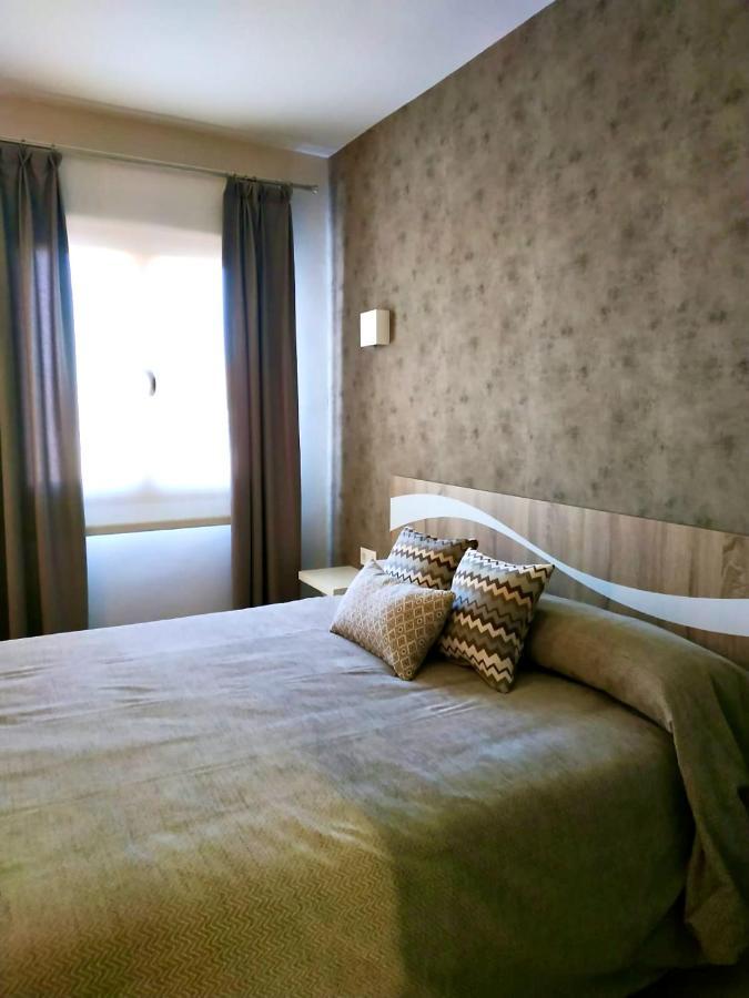 Hotel Los Conejos Mora Buitenkant foto