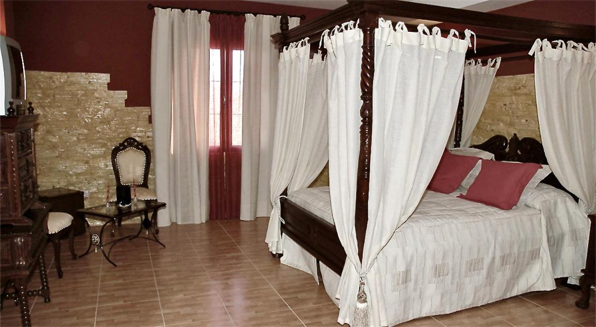 Hotel Los Conejos Mora Buitenkant foto